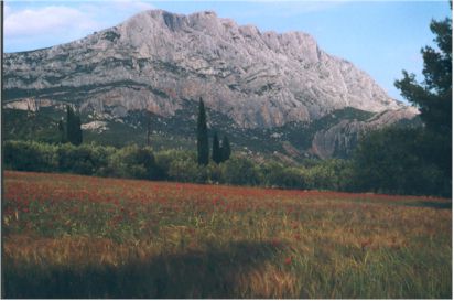 Ein Foto wie ein Cezanne-Gemälde: der Gipfelkamm des Mt. Ste-Victorie