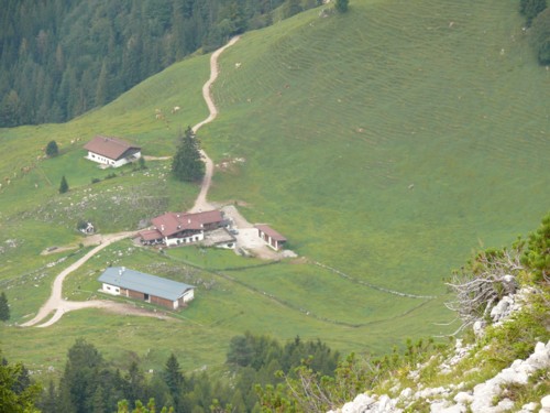 Vorderkaiserfeldenhütte | Naunspitze | Petersköpfel | Pyramidenspitze | Hinterkaiserfeldenalpe