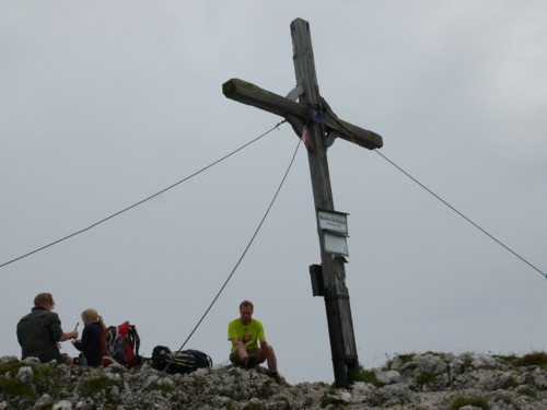 Vorderkaiserfeldenhütte | Naunspitze | Petersköpfel | Pyramidenspitze | Hinterkaiserfeldenalpe