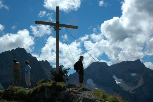 Gipfelkreuz des Hahnkampl (2082 m)