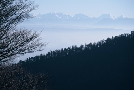 spät am Nachmittag geht der Blick zu den Hochgipfeln des zentralen Berner Oberlandes