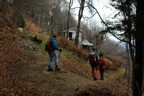 Abstieg vom Monte Lemo nach Miglieglia