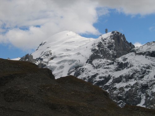 Blick aujf die vergletscherten Berge am Rande des Engstlentals